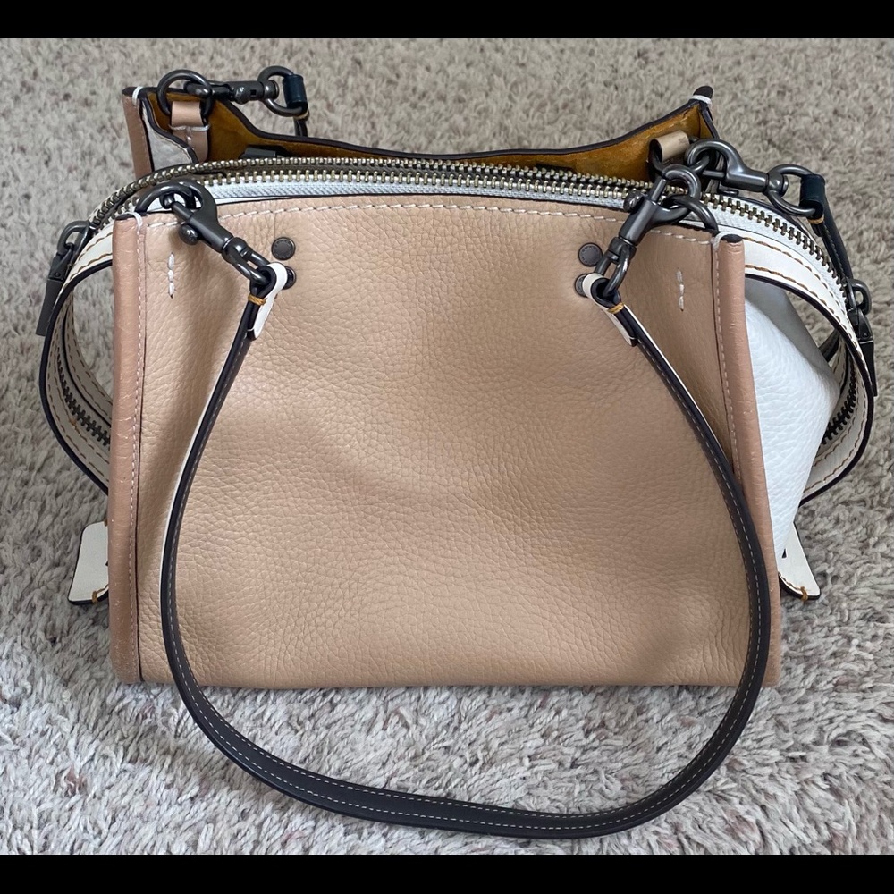 Coach Rouge 25- in Colorblock/tan